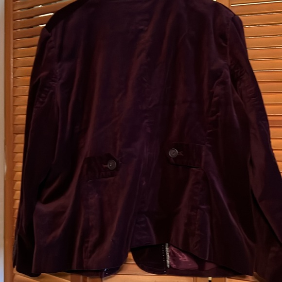 Purple velvet like jacket - Picture 4 of 5